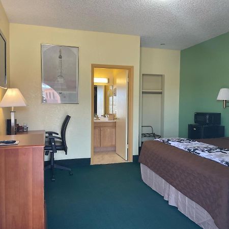Relax Inn Dilley Exterior foto